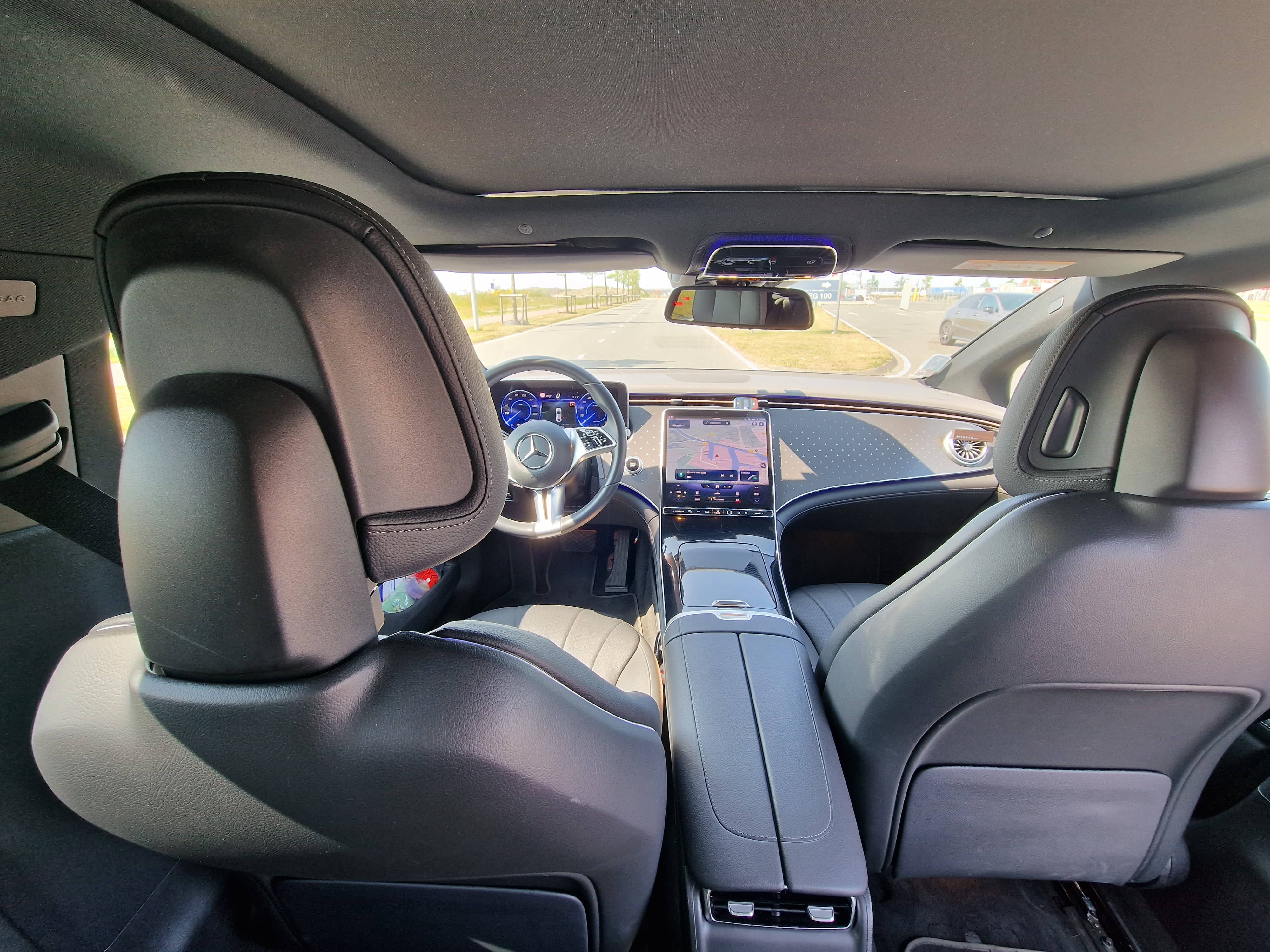 Mercedes EQE - View 2