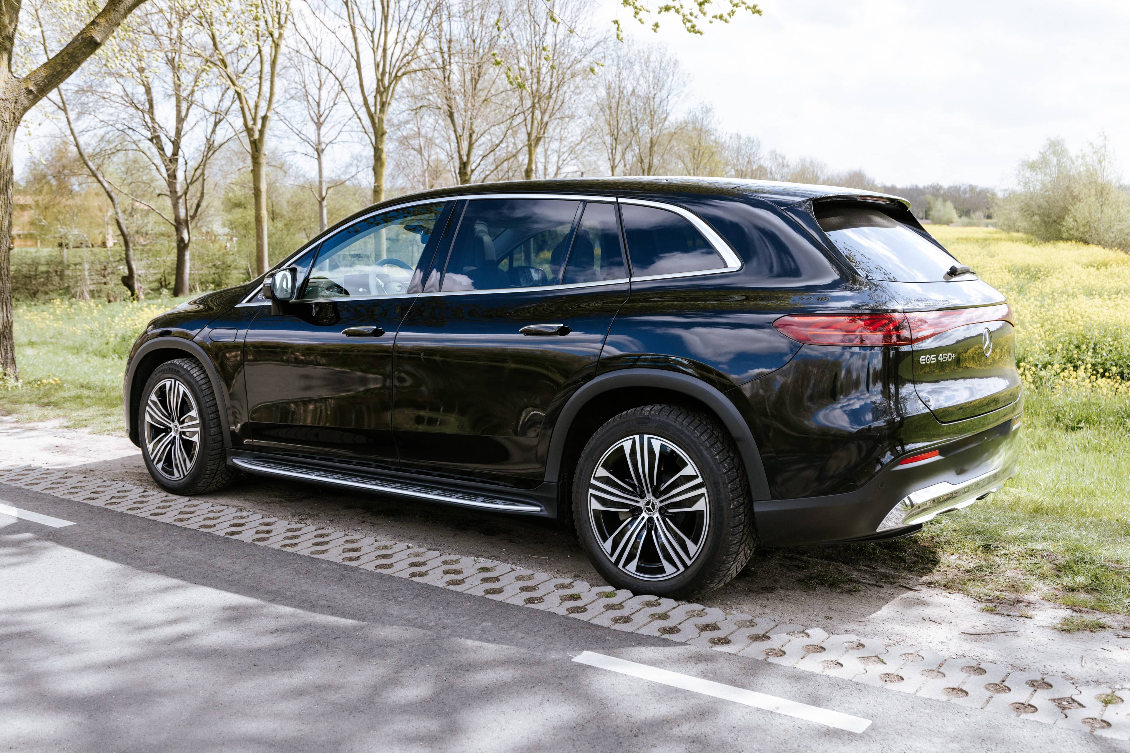 Mercedes EQS SUV - View 1