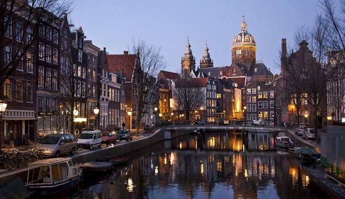 Cab Amsterdam voor zakelijke ritten, hotels en events